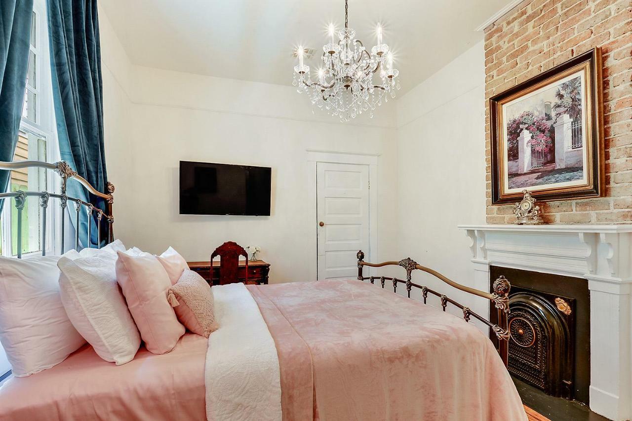 Elegant Renovated House With Relaxing Courtyard Villa New Orleans  Kültér fotó